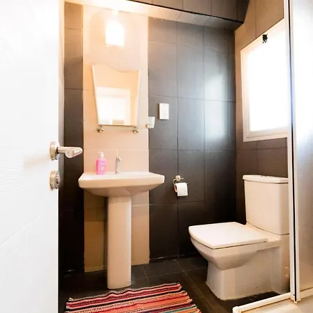 Apartment Spacious Three-bedroom With Sea View A2