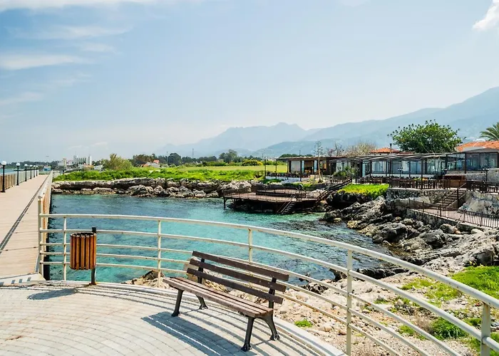 Spacious Sanctuary Cove B4 Duplex With Sea View In Lapta アパート *