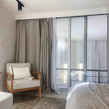 Spacious Sanctuary Cove B4 Duplex With Sea View In Lapta Апартаменты Лапитос