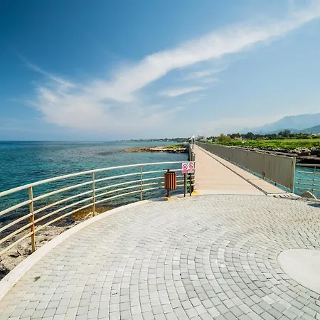 Spacious Sanctuary Cove B4 Duplex With Sea View In Lapta Лапитос