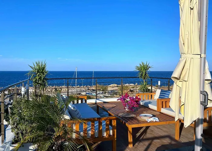 Spacious Sanctuary Cove B4 Duplex With Sea View In Lapta Lapta