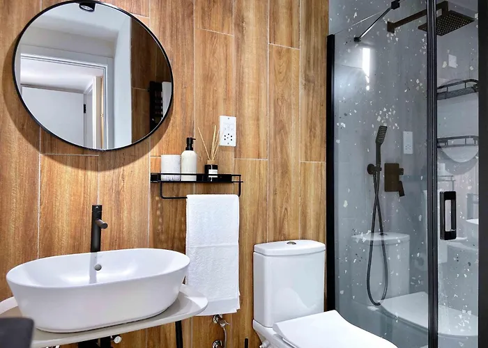 Spacious Sanctuary Cove B4 Duplex With Sea View In Lapta * Lapta