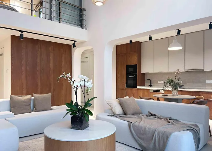 Spacious Sanctuary Cove B4 Duplex With Sea View In Lapta Daire Lapta