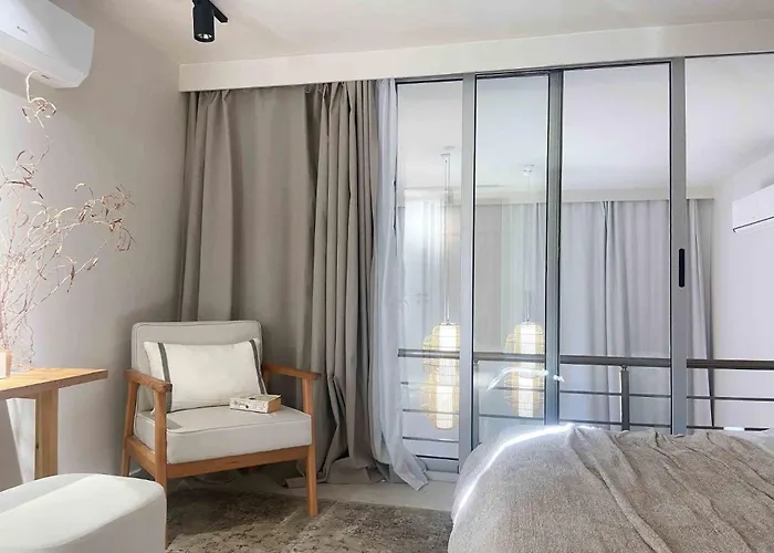 Spacious Sanctuary Cove B4 Duplex With Sea View In Lapta Daire Lapta