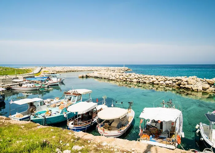 Spacious Sanctuary Cove B4 Duplex With Sea View In Lapta Daire